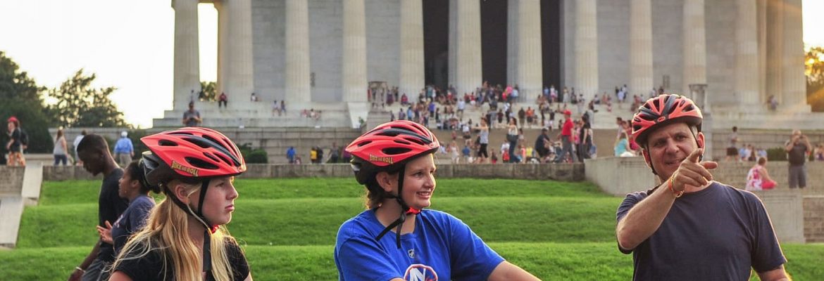 Monuments and Memorials Bike Tour